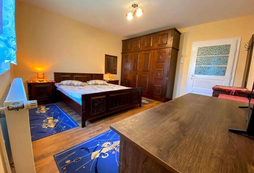 بنسيون Casa Popa