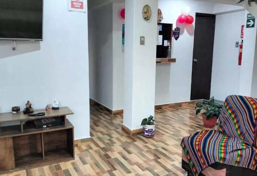 ペンション Hostal Real Caraz