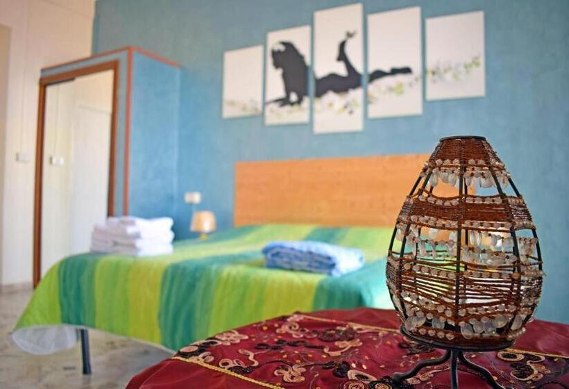 Pensiune Les Suites Corso Roma