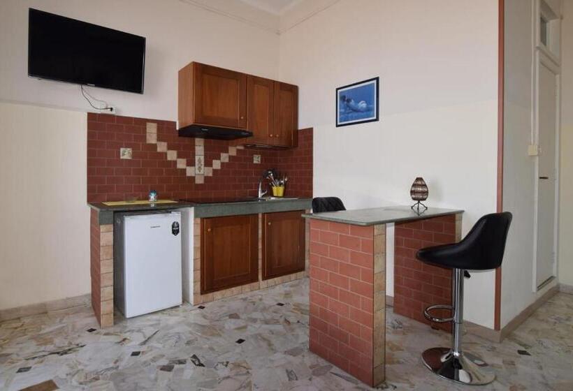 Pensiune Les Suites Corso Roma