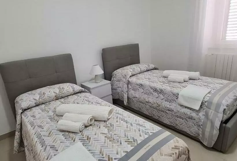 ペンション Palmis House