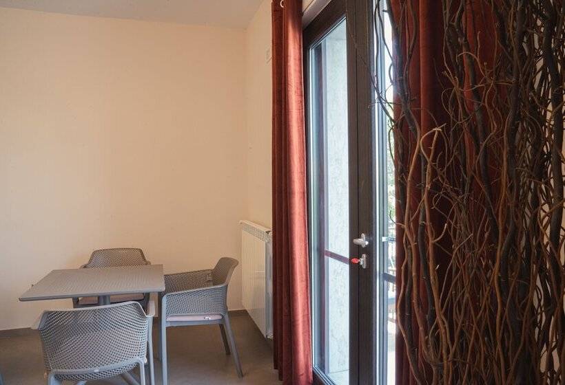 پانسیون Villa Porpora