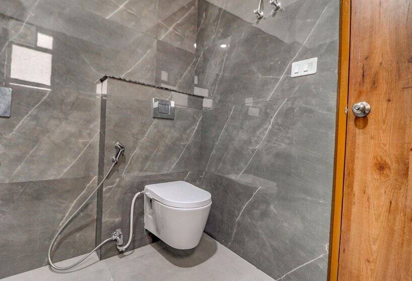 בית מלון כפרי Fabexpress Pravi Inn