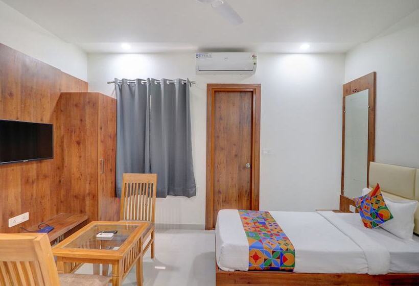 בית מלון כפרי Fabexpress Pravi Inn