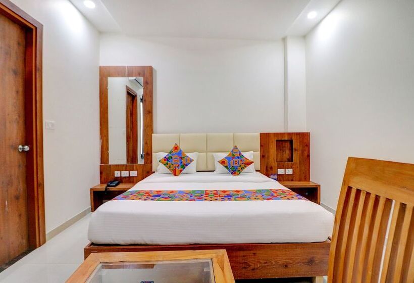 בית מלון כפרי Fabexpress Pravi Inn