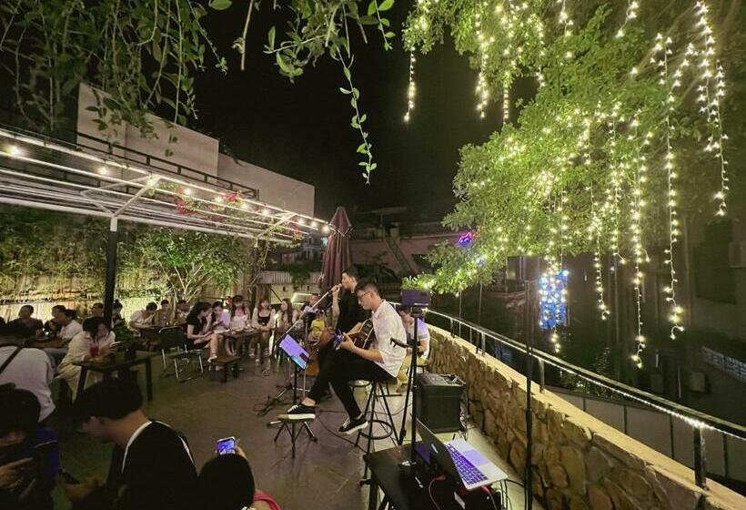 تختخواب و صبحانه đoàn Kết Homestay