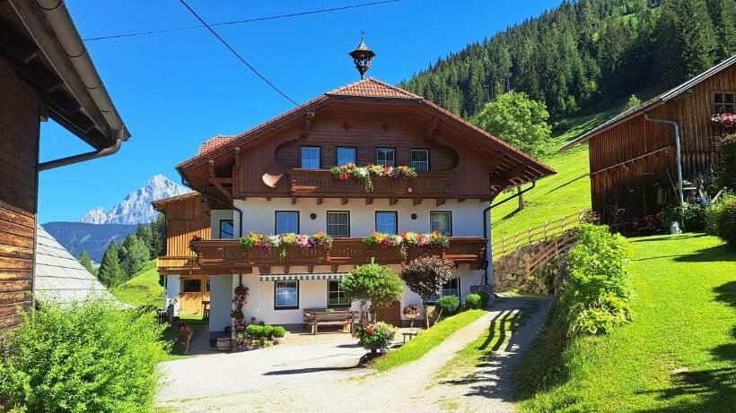 בית מלון כפרי Biobauernhof Fresoldhof