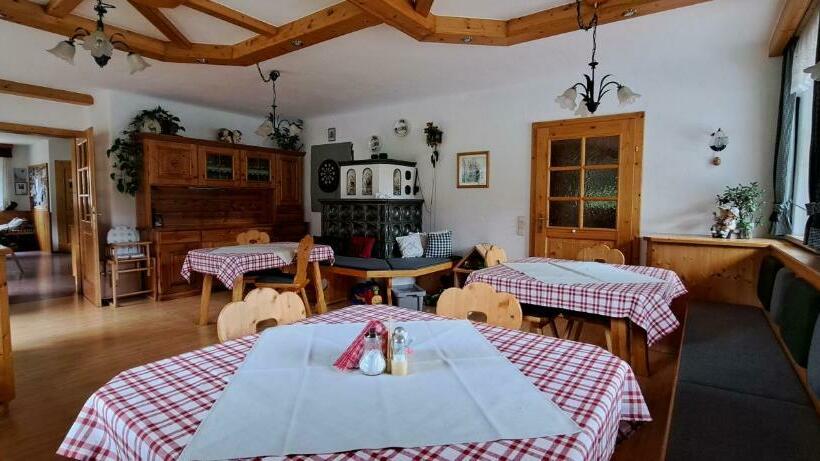 בית מלון כפרי Biobauernhof Fresoldhof