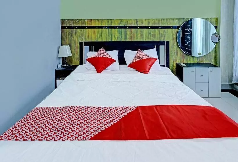 Hotelli Oyo 91363 Lia Stay Syariah