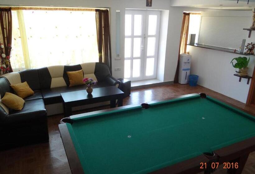 پانسیون Casa Marea Neagra