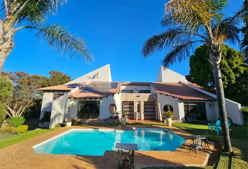 Majatalo Epicure Home Guesthouse