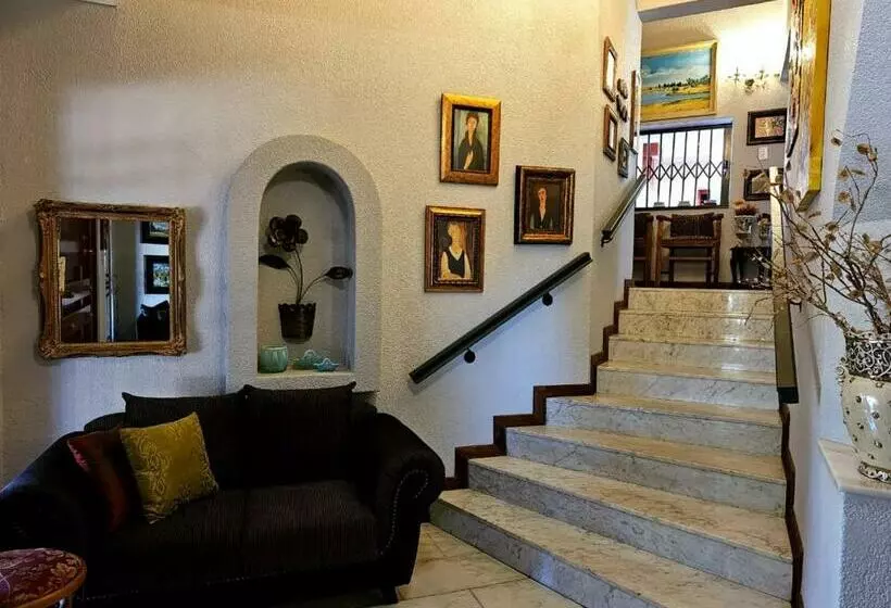 Majatalo Epicure Home Guesthouse