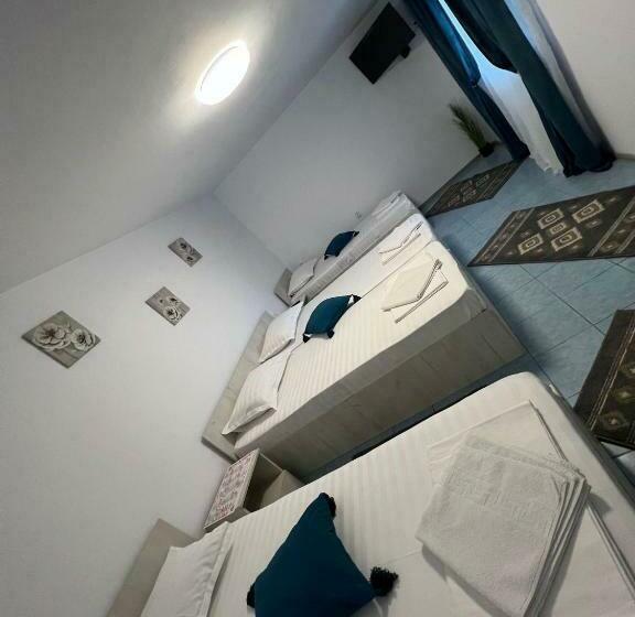 Пансион La Olteanu