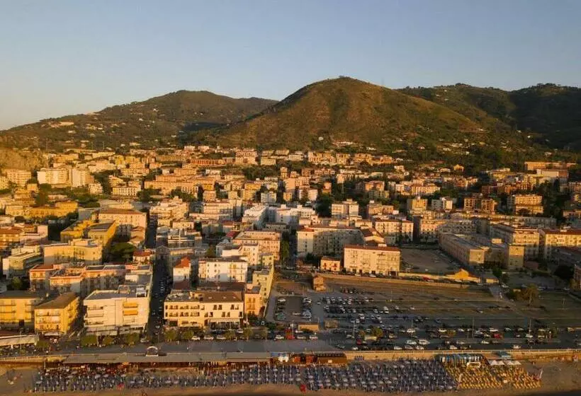 تختخواب و صبحانه Stella Ví