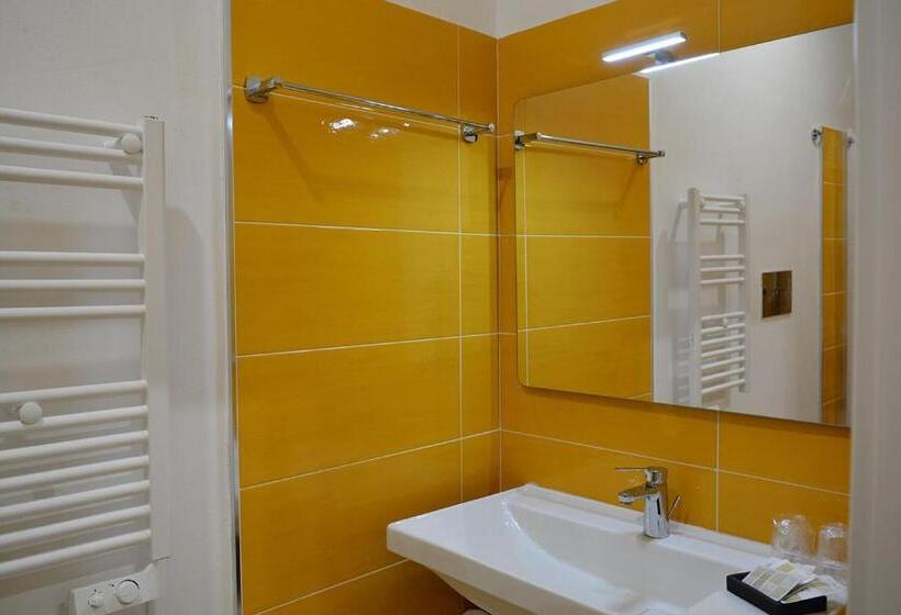 مبيت وإفطار Andrea Room&breakfast