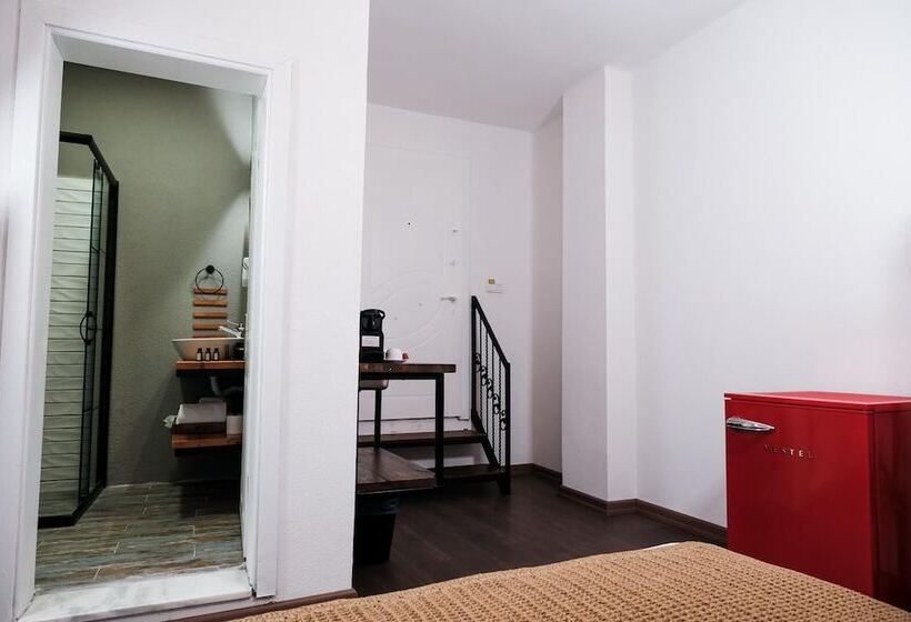 Benjamin Otel Gumusluk