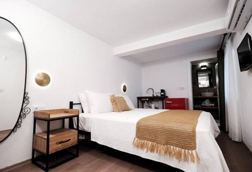 Benjamin Otel Gumusluk