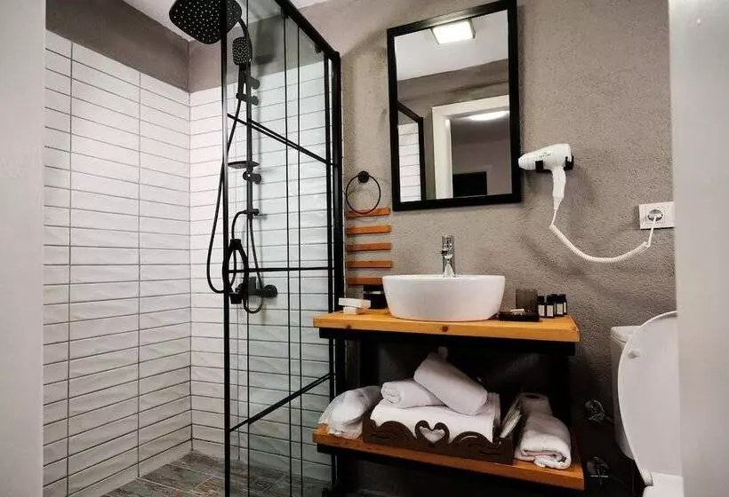 Benjamin Otel Gumusluk