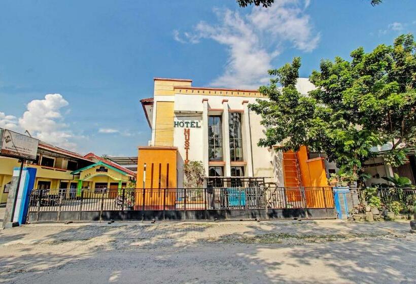 호텔 Capital O 91355  Mustika 1 Syariah