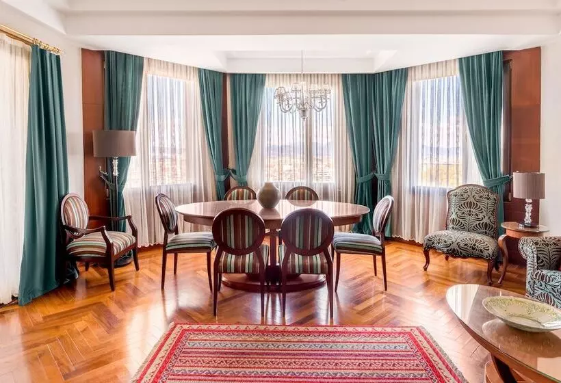 ホテル Atatürk Palas Thermal Spa & Convention Center