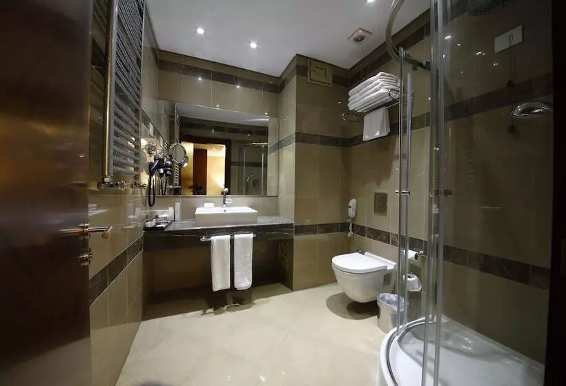 ホテル Atatürk Palas Thermal Spa & Convention Center