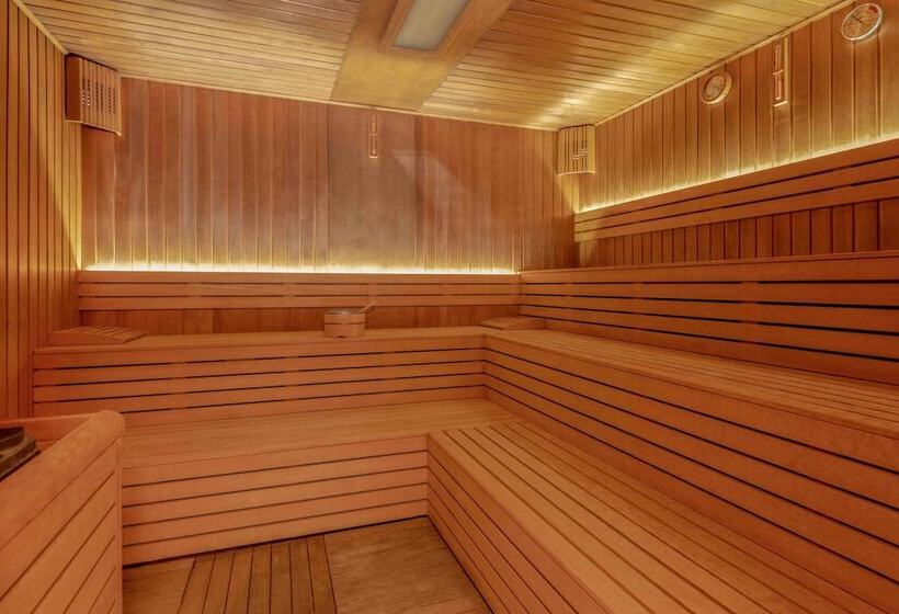 فندق Atatürk Palas Thermal Spa & Convention Center