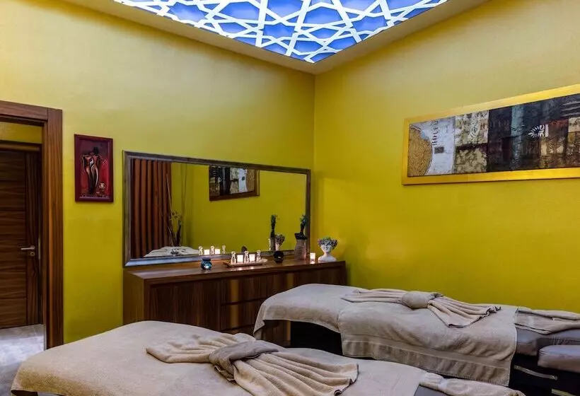 ホテル Atatürk Palas Thermal Spa & Convention Center