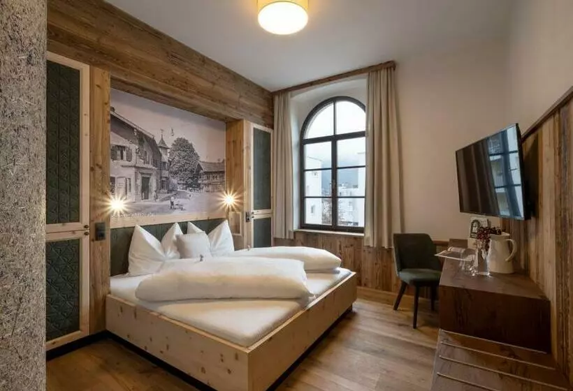 Hotelli Kirchenwirt Wörgl