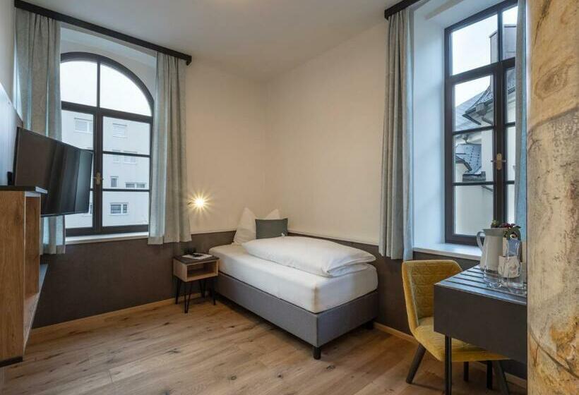 Отель Kirchenwirt Wörgl