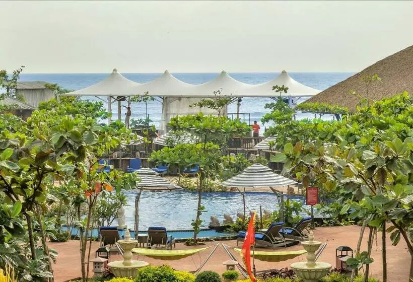 Hotelli Mayfair On Sea, Morjim Beach, Goa