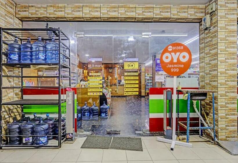 فندق Oyo 91368 Jasmine 999
