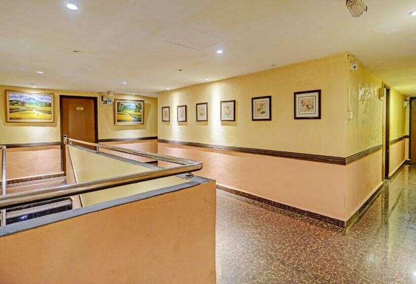 فندق Oyo 91368 Jasmine 999