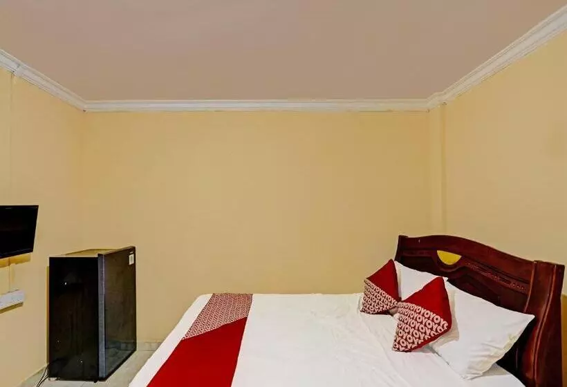 ホテル Oyo 91368 Jasmine 999