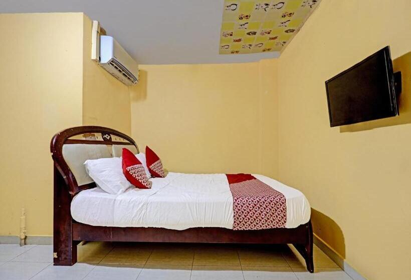 فندق Oyo 91368 Jasmine 999