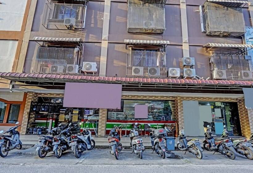 فندق Oyo 91368 Jasmine 999