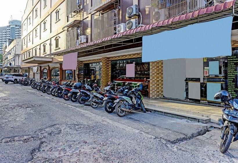 فندق Oyo 91368 Jasmine 999