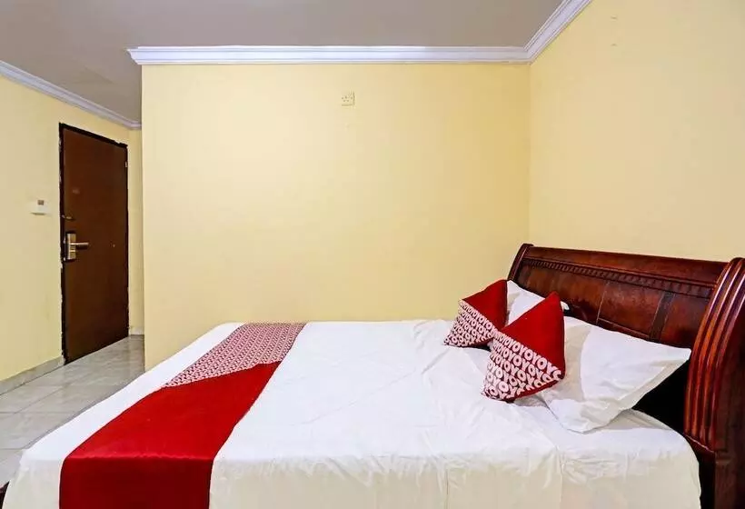 ホテル Oyo 91368 Jasmine 999