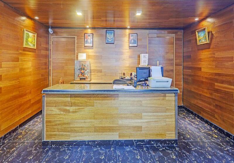 فندق Oyo 91368 Jasmine 999