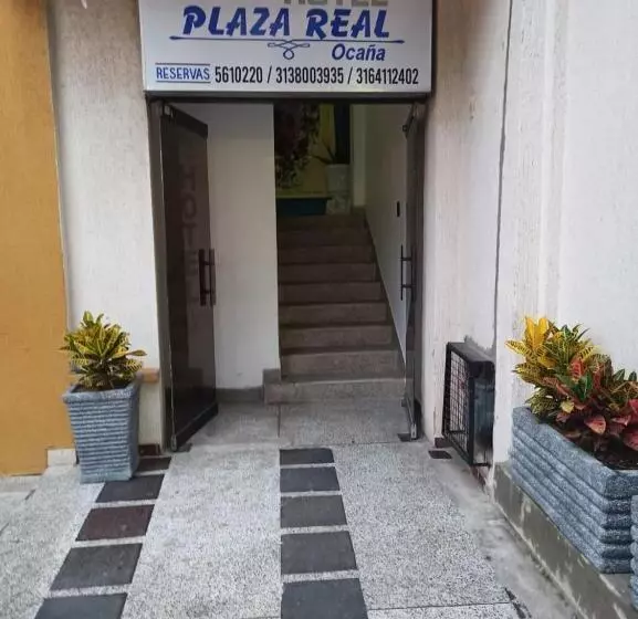 ホテル Plaza Real Ocaña