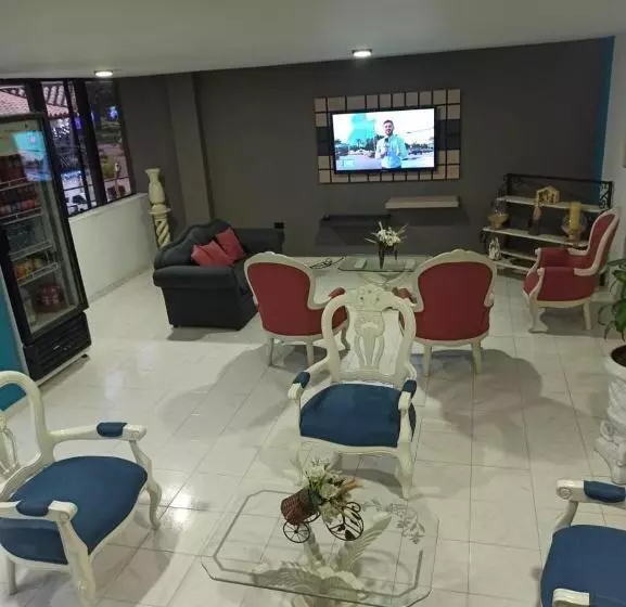 ホテル Plaza Real Ocaña