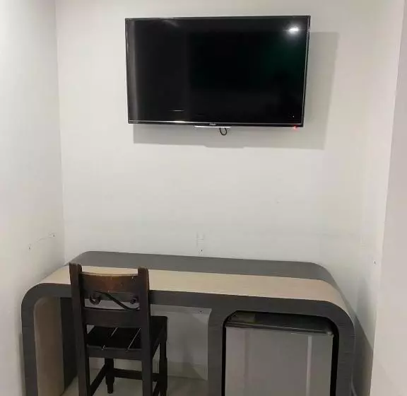 ホテル Plaza Real Ocaña