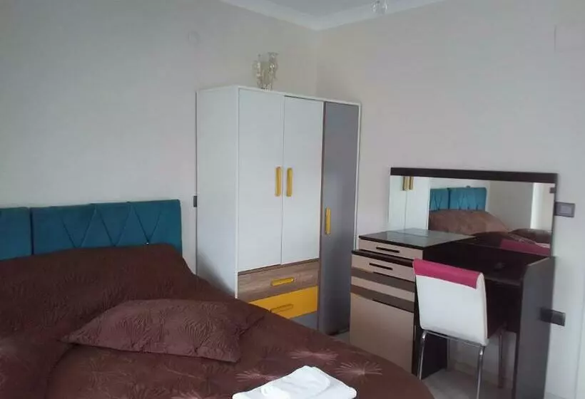 Mira Residence