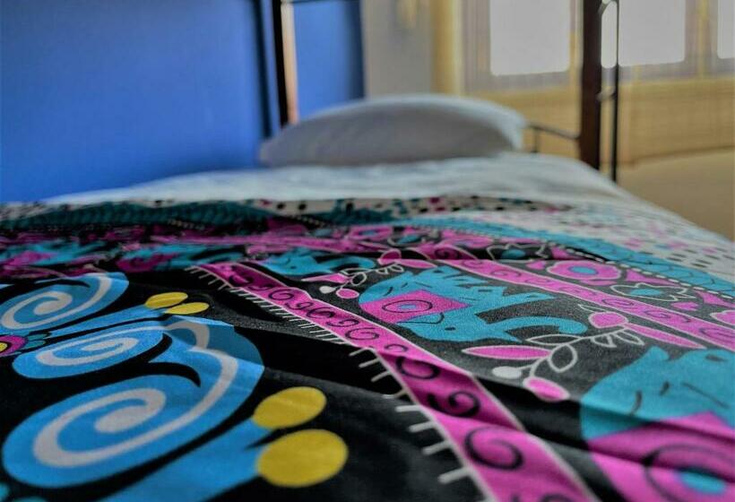 پانسیون Ateliersurf29 Guest House