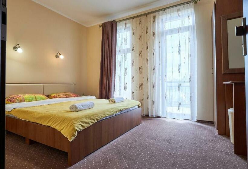 پانسیون Holidays Club Resorts