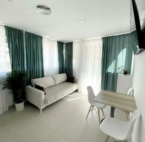 Villamartin Hotel Ghb