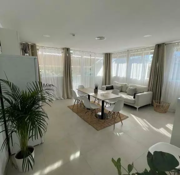 Villamartin Hotel Ghb