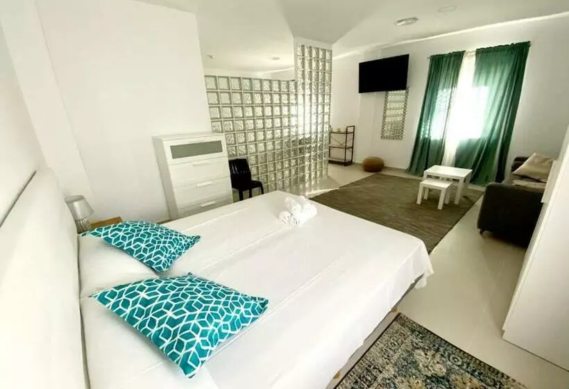 Villamartin Hotel Ghb