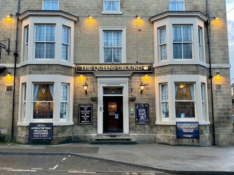 호스텔 Queens Ground