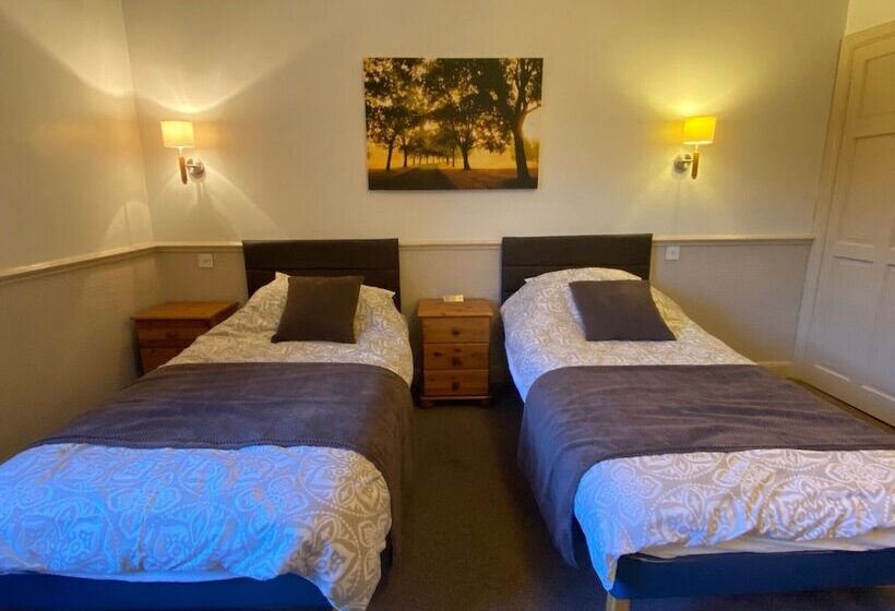 호스텔 Queens Ground