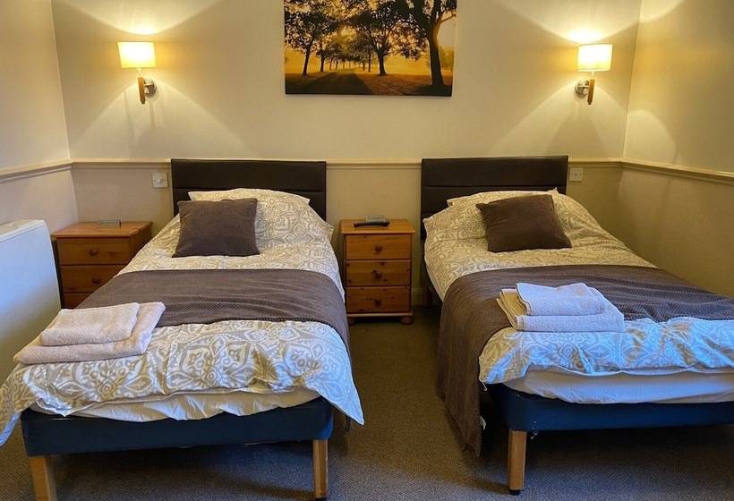 호스텔 Queens Ground